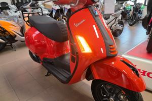 Vespa GTS 300 SUPER