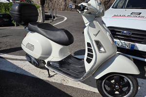 Vespa GTS 300 SuperSport