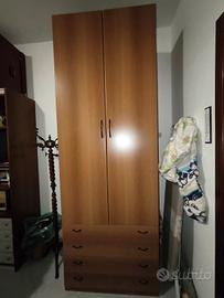 Mobile 2 ante e 4 cassetti