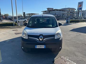 Renault kangoo 1.5 dci autocarro 5 posti 017