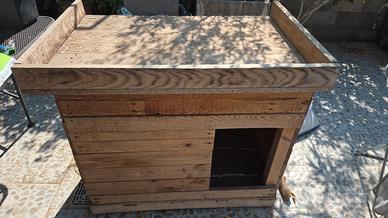 Cuccia in legno per cane taglia media