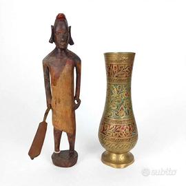 set etnico 2pz statuetta+vaso ottone 35€