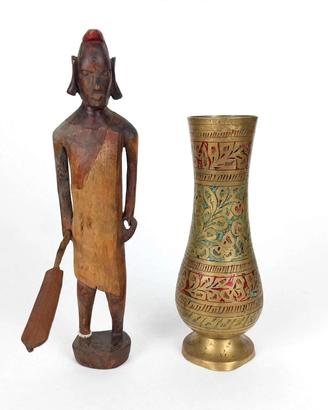 set etnico 2pz statuetta+vaso ottone 35€