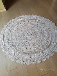 Centrotavola , più  40 centri fatti a mano.