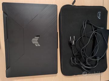 ASUS TUF F15 FX506HM + alimentatore e custodia