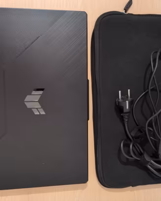 ASUS TUF F15 FX506HM + alimentatore e custodia
