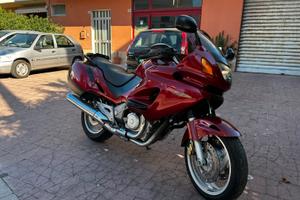 Honda deauville 650