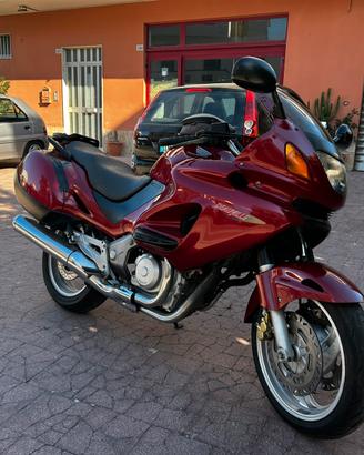 Honda deauville 650