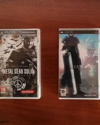 MGS Peace Walker + FF7 Crisis Core (PSP)