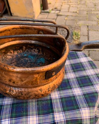 Antico braciere scaldaletto in rame