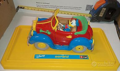 Disney Burago Donald's 313 Paperino Auto 1:18