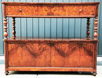 Credenza emiliana dell'800.