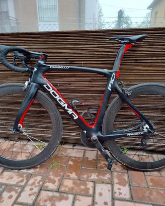 bici da corsa in carbonio 