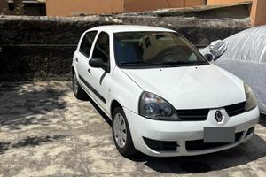 Auto Renault clio 2007 km 58.000