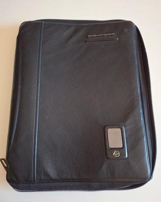 porta documenti in pelle PIQUADRO 