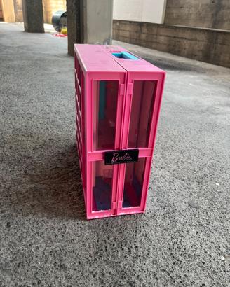 Cabina armadio di barbie