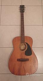 Chitarra acustica Corf