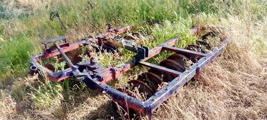 attrezzo frangizolle