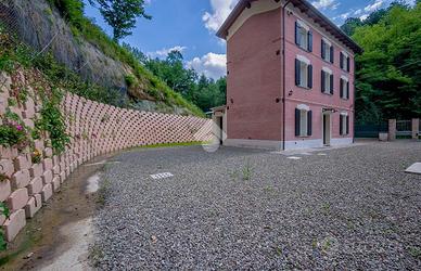 VILLA SINGOLA A MONTE SAN PIETRO
