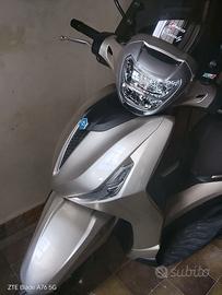 Scooter Beverly 300 hpe