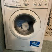 Lavatrice indesit 6kg a++