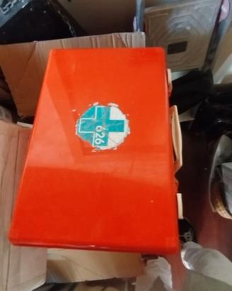 Cassetta arancione 626 di primo soccorso