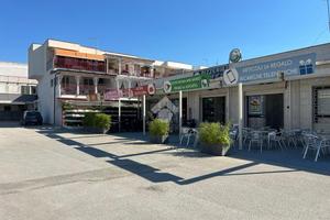 NEGOZIO A MANFREDONIA