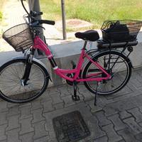 Bicicletta Elettrica La dolce vita Ciclamino