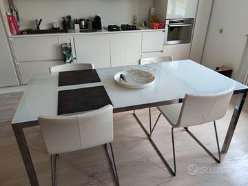 Tavolo in vetro bianco e acciaio 180x90