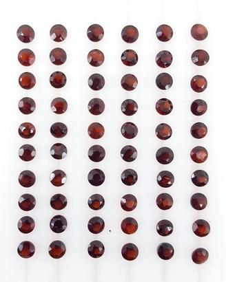 60 pcs Marrone, Rosso Rhodolite Garnet - 10.90 ct.