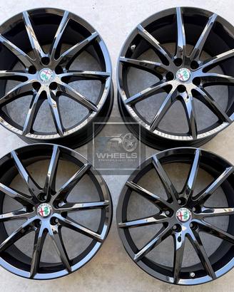 Cerchi 19 neri originali Alfa Romeo Stelvio Giulia