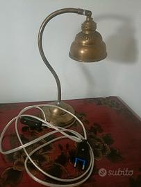 Lampada da tavolo anni 30.