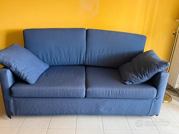 Divano a due posti