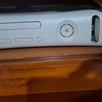 Xbox 360 con 3 controller + giochi 