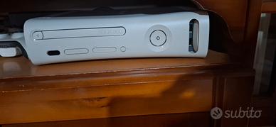 Xbox 360 con 3 controller + giochi 