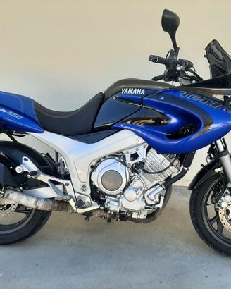 Yamaha TDM 850