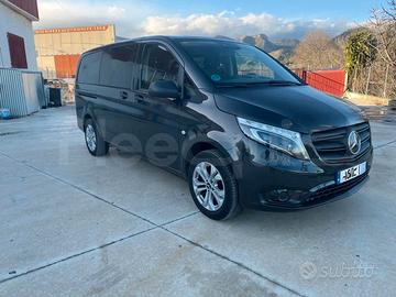 Mercedes-Benz Vito Tourer (minibus)