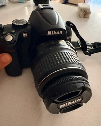 Fotocamera reflex Nikon D5000 + obiettivo