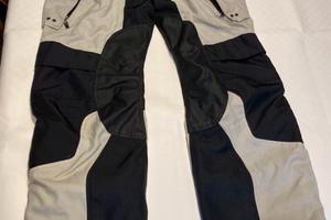 Pantaloni moto Revit
