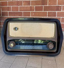 Radio vintage Magnadyne FM 112 anni ‘60