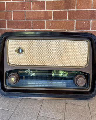 Radio vintage Magnadyne FM 112 anni ‘60