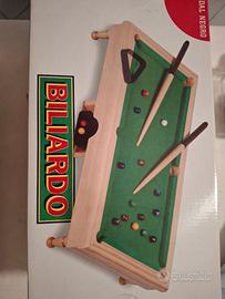biliardo giocattolo