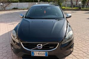 Volvo v40 d2 r desing 1.6 diesel rimappata