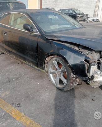Audi A5 3.0TDI CCW 2010 Automatico 4x4 Per Ricambi