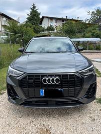 Audi Q3 2.0 TDI S Line edition + 20”