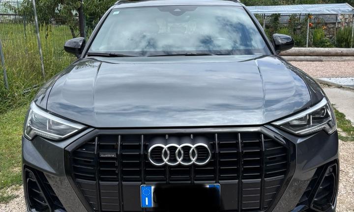 Audi Q3 2.0 TDI S Line edition + 20”