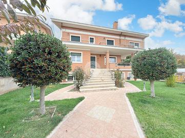 PORZIONE DI BIFAMILIARE A AVEZZANO