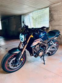 HONDA CB 650 R