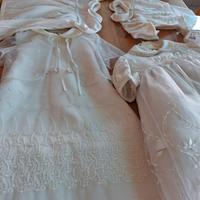 Stock vestiti abiti da battesimo nuovi da chiusura