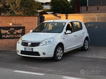 Dacia Sandero 1.4 8V GPL Lauréate